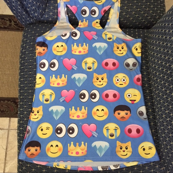 Emoji top - Picture 2 of 2