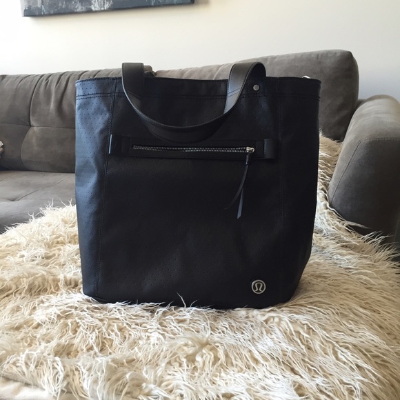 Lululemon Black Gym Tote