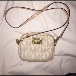 Small Michael kors crossbody