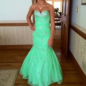 Sherri hill prom dress