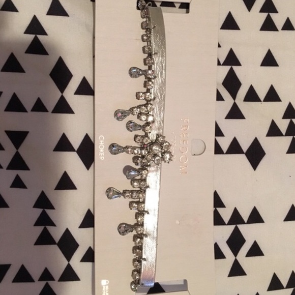 RESERVED Topshop chokers bundle!