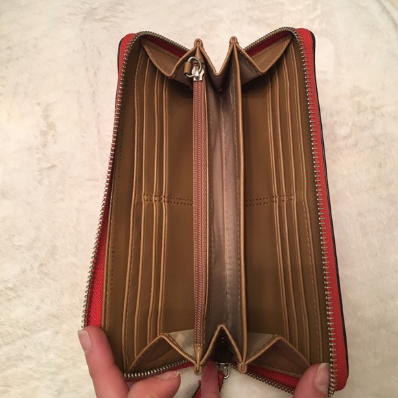 Coach Wallet - Picture 2 of 4