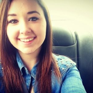 Meet your Posher, Isabella
