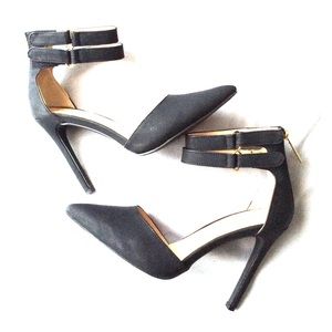 Double Strap Black Heels **BRAND NEW**