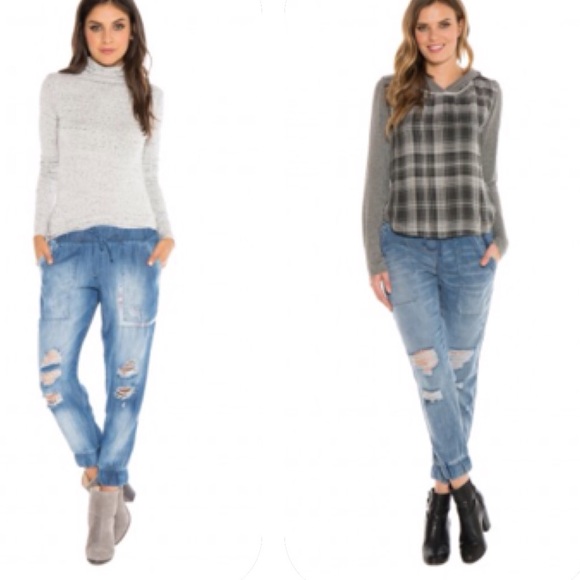 🍃💕Anthropologie Distressed Denim Pocket Jogger - Picture 8 of 8