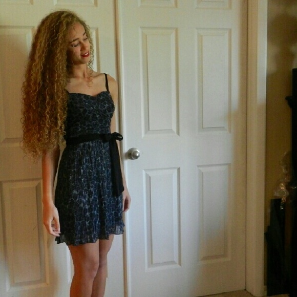 Shimmery blue party dress