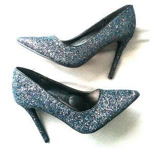 **BRAND NEW** Pointy Heels