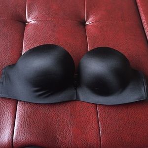 Smooth black strapless bombshell bra