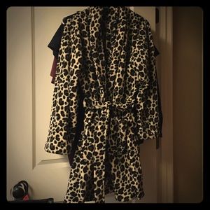 Cheetah Adonna Robe