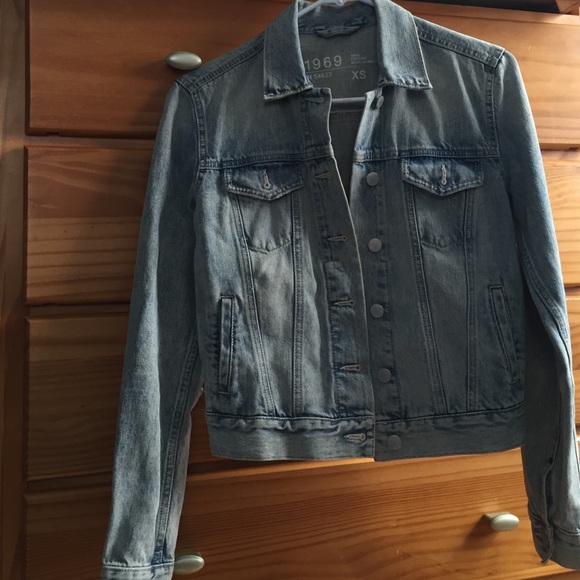 GAP light denim jacket