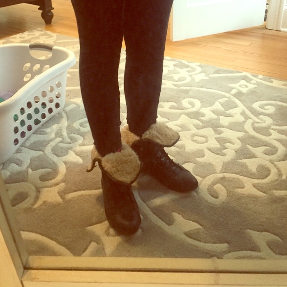 Fur lined boots mid calf