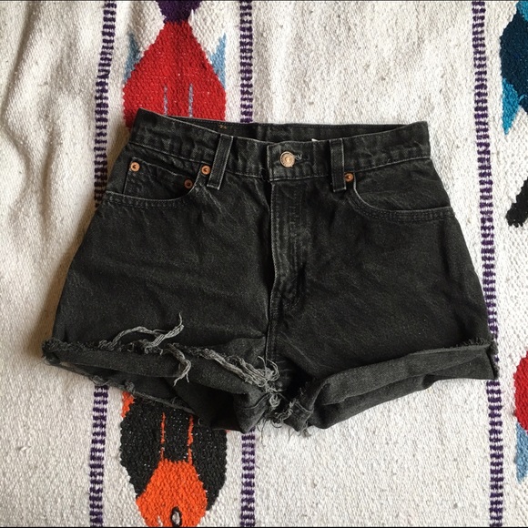 Vtg Levi's Cut-off Denim High Waist Shorts