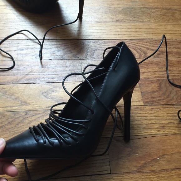 Aldo lace up heel
