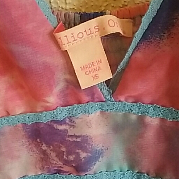 Blouse - Picture 4 of 4