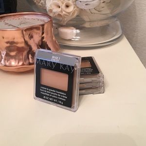 Mary Kay Creme-to-Powder Foundation