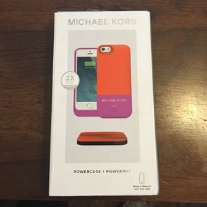 Michael Kors Powercase and Powermat