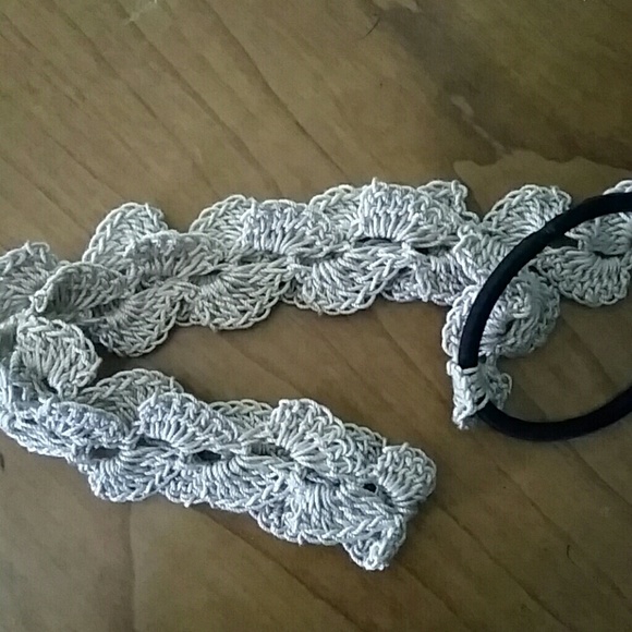 Crocheted Leaf Boho Headband - Picture 4 of 4