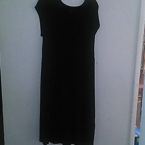 Plus size black dress