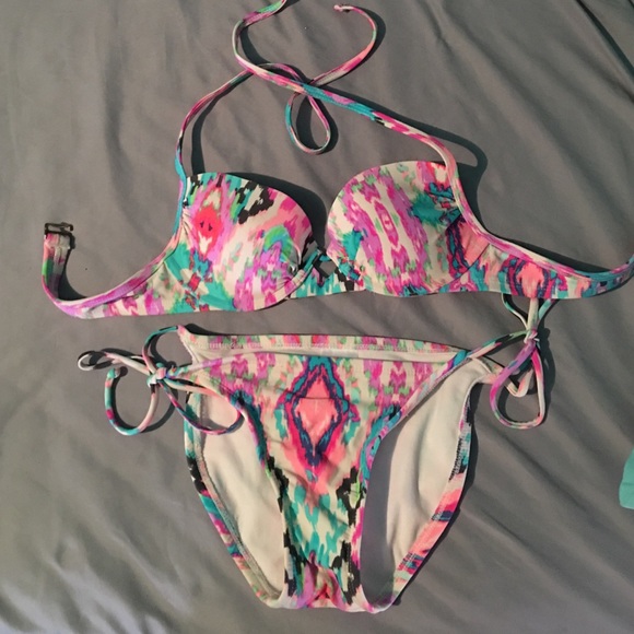 Bathing suit