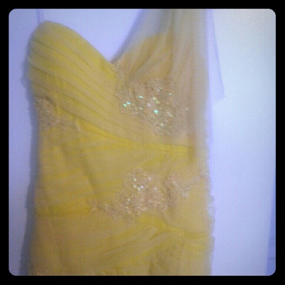 Yellow dress