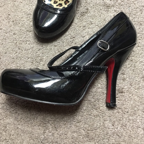 Spirit heels - Picture 2 of 3