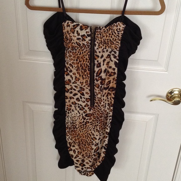 Dress - Picture 2 of 4