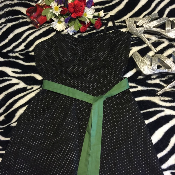 🎈Size11/12 Black And White Baby Doll Dress🎈 - Picture 3 of 4