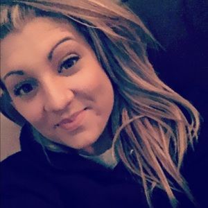 Meet your Posher, Carly