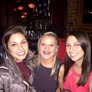 Meet your Posher, Nicole