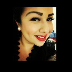 Meet your Posher, Melissa