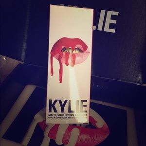 NEW Kylie Lip Kit - Mary Jo K