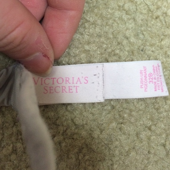 Voctoria secret bra - Picture 4 of 4