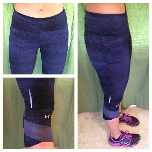 Under Armour Pants - Worn once! Under Armour Fly By compression Capri