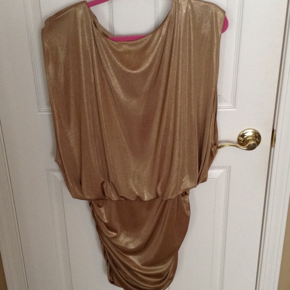 Dress - Picture 3 of 4