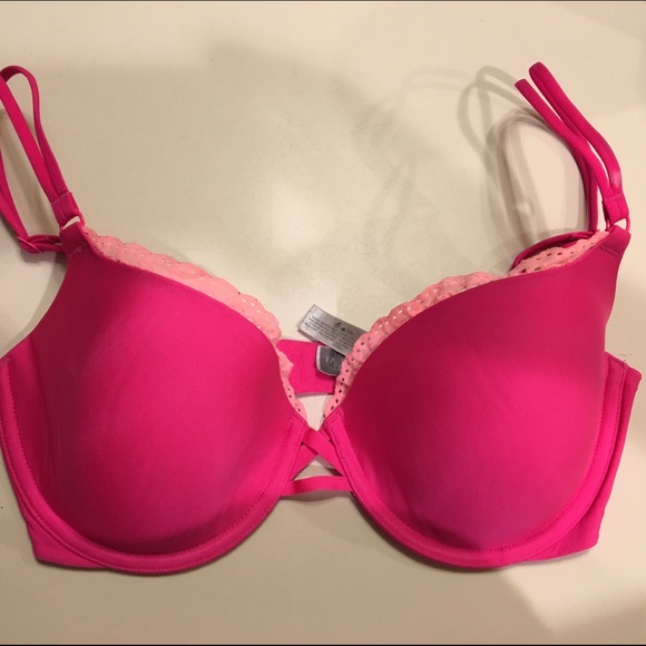 VS Demi bra 32 DD excellent condition.
