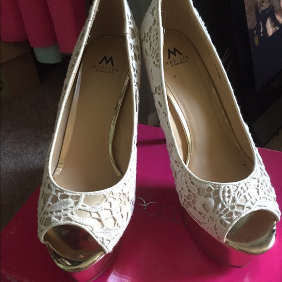 Eyelet and Gold Platform High heels