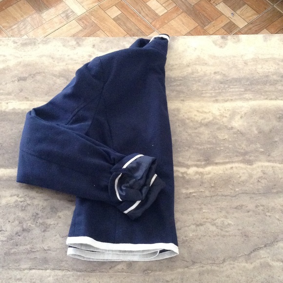 Blazer - Picture 2 of 2