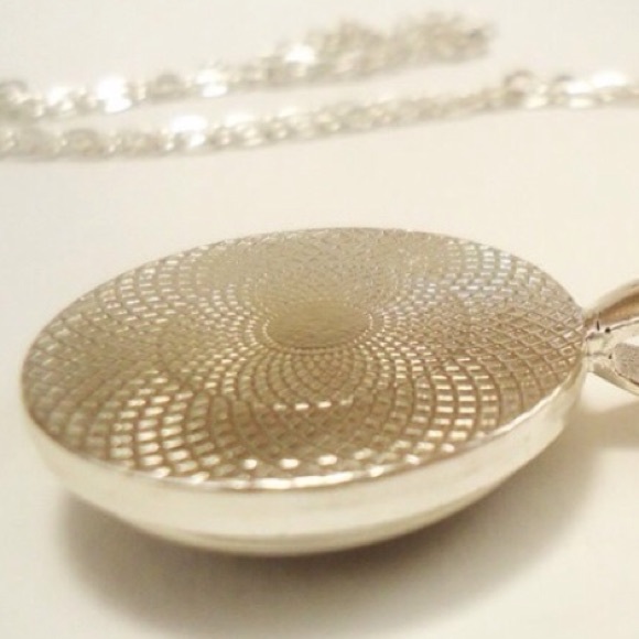 Mother Child Glass Pendant Nursing Necklace - Picture 3 of 7
