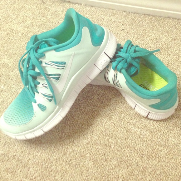 Limited edition Nike ombré Mint Free Sneakers