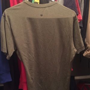 Lululemon Basic tee