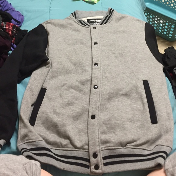 Jacket - Picture 1 of 2