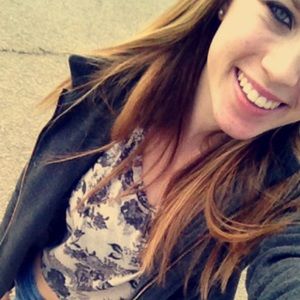 Meet your Posher, Emiley