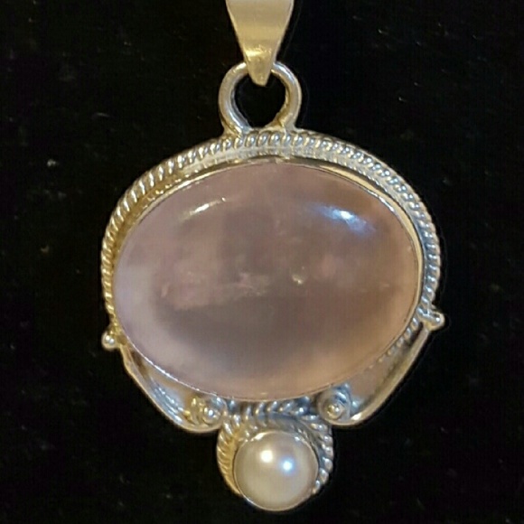Sterling silver Pink/rose pearl necklace