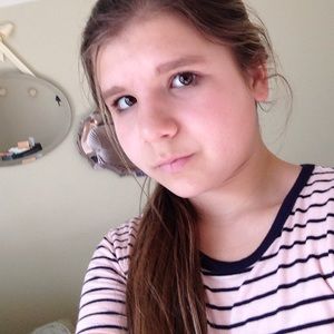 Meet your Posher, Mia