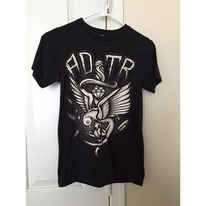 ⭐️SOLD LOCALLY⭐️A Day to Remember band tee