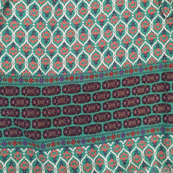 Green Patterned Dress - Picture 4 of 4