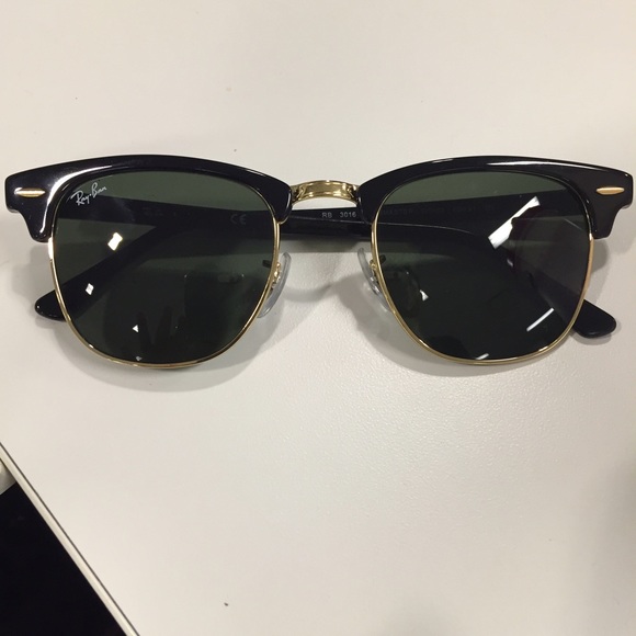 Ray ban wayfarer sunglasses. Black. Polarized