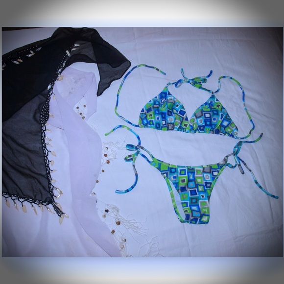 Swimsuit - Picture 2 of 2