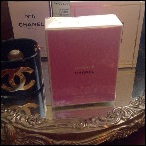 CHANEL "Chance" Fragrance