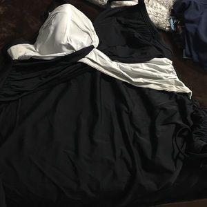 Worn one time. Back and white bikini top.